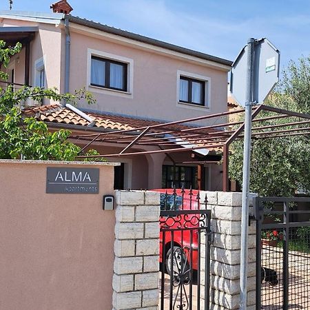 Apartmani Alma Пула Екстер'єр фото