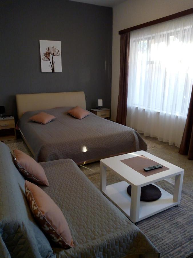 Apartmani Alma Пула Екстер'єр фото