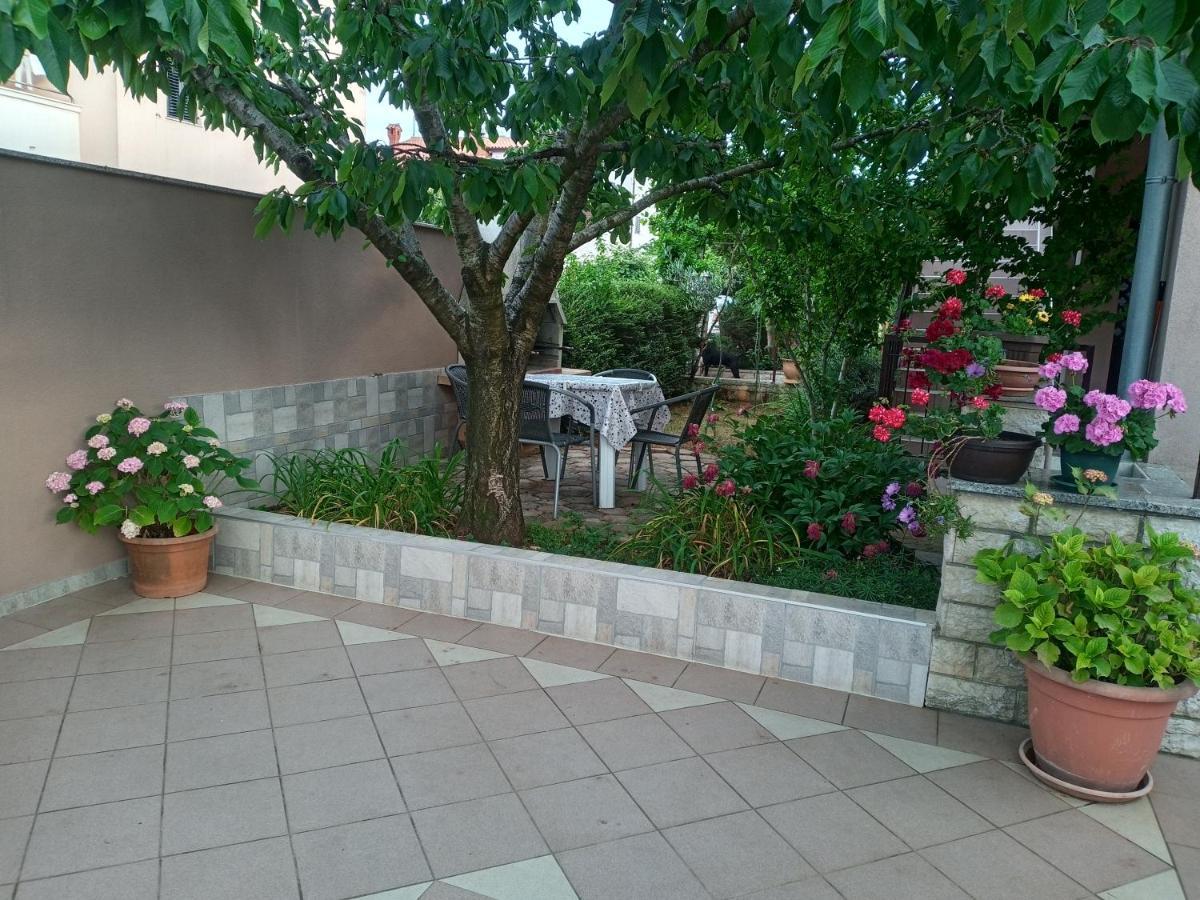 Apartmani Alma Пула Екстер'єр фото