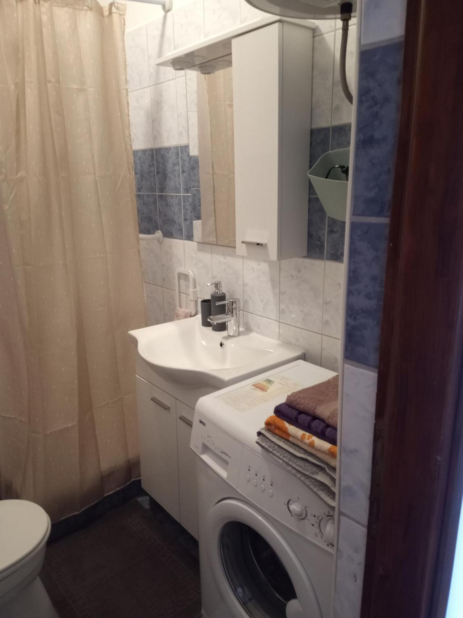 Apartmani Alma Пула Екстер'єр фото