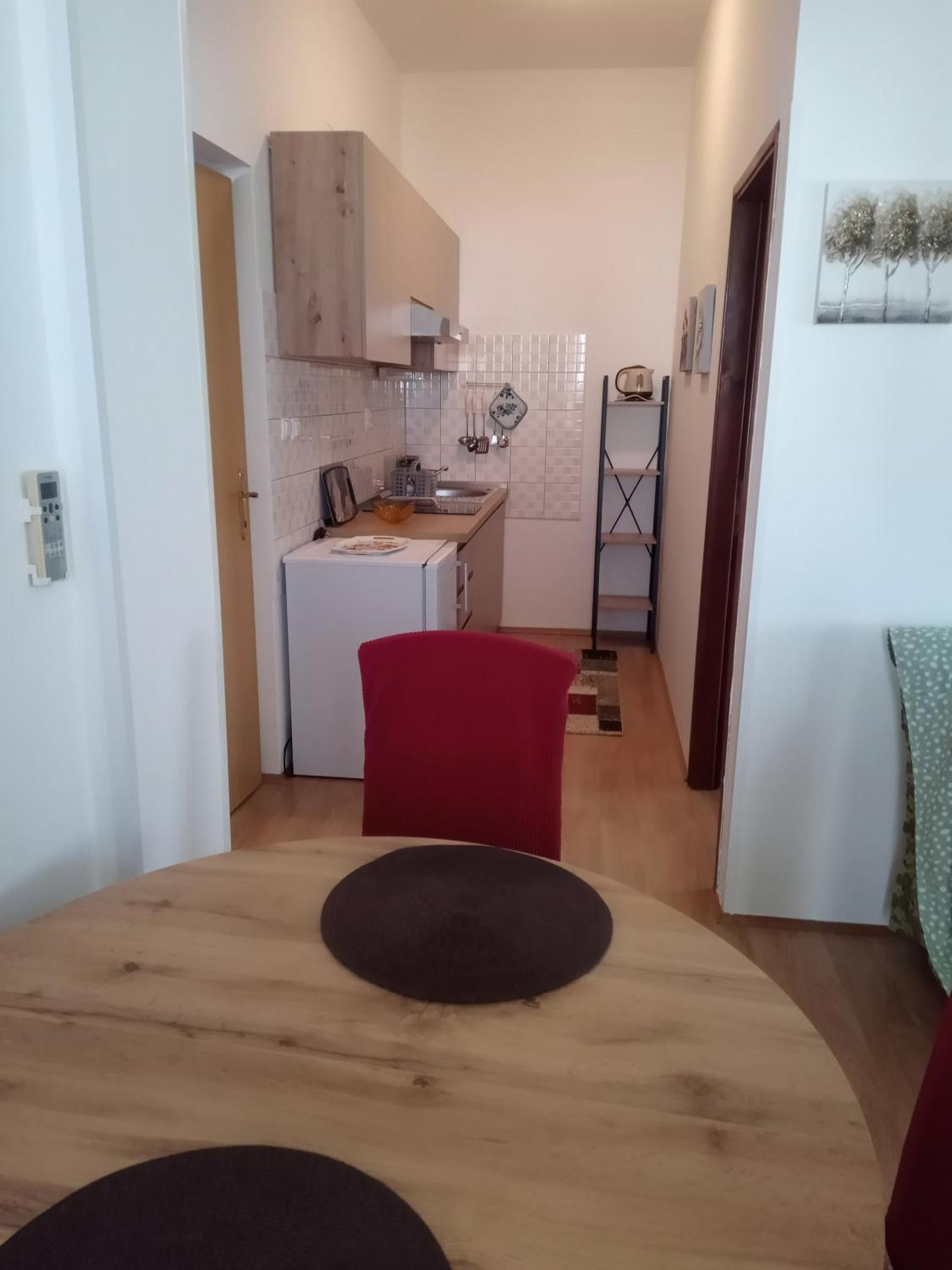 Apartmani Alma Пула Екстер'єр фото