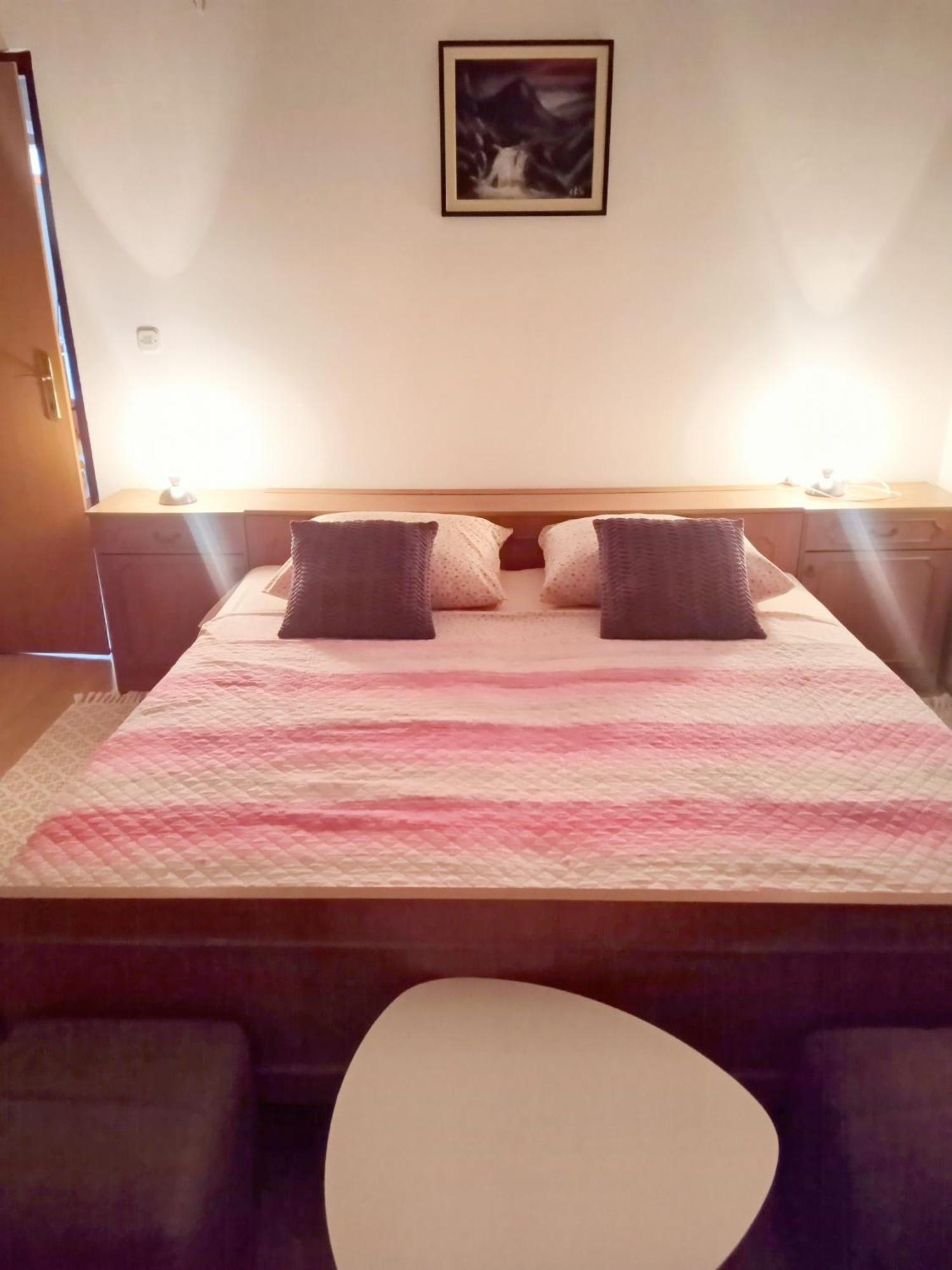 Apartmani Alma Пула Екстер'єр фото