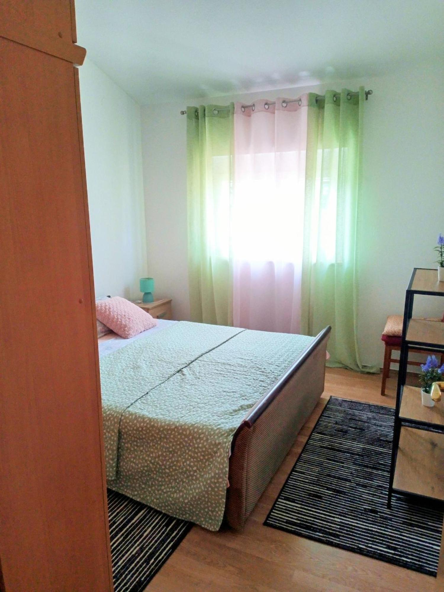 Apartmani Alma Пула Екстер'єр фото