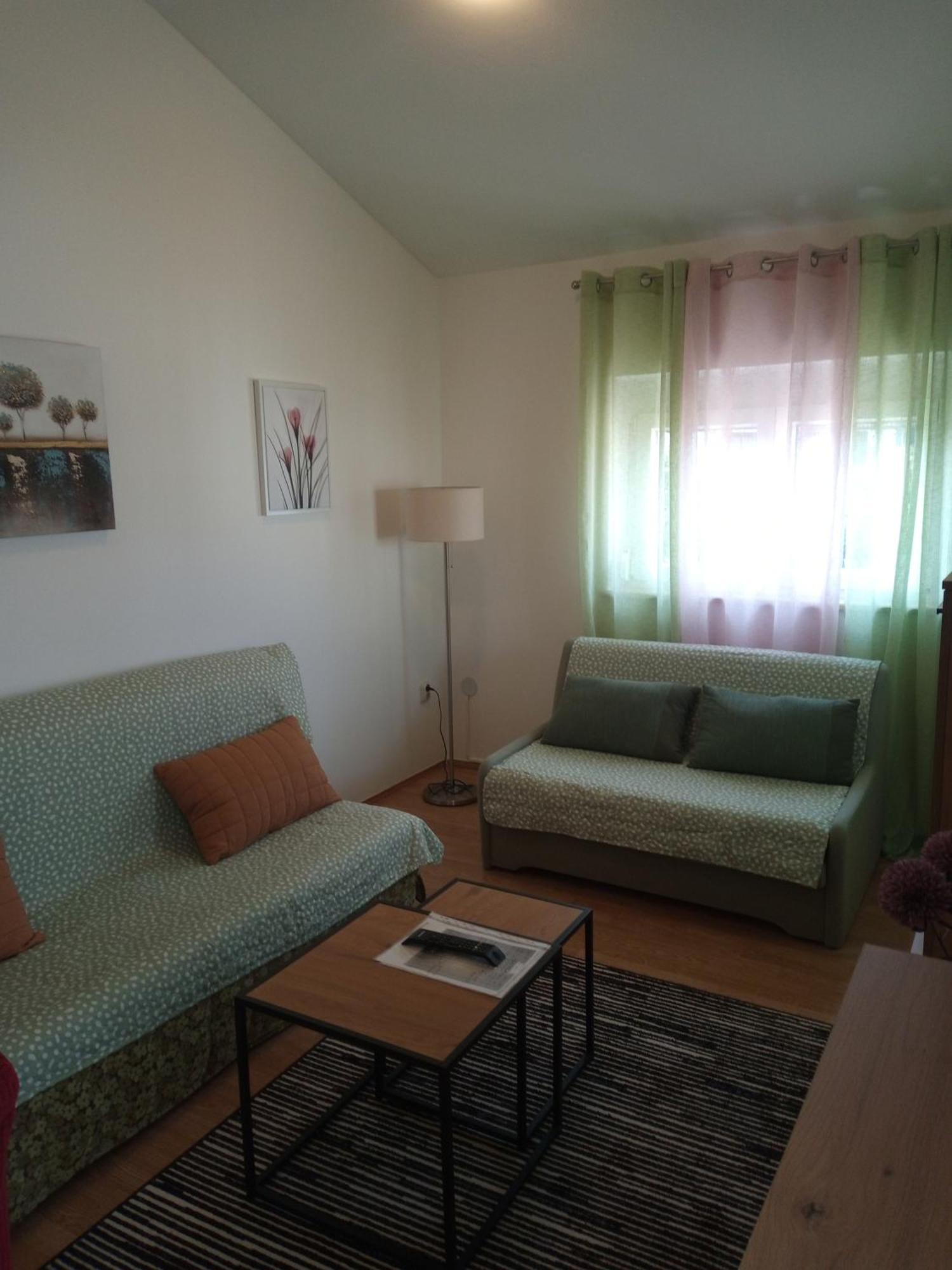Apartmani Alma Пула Екстер'єр фото