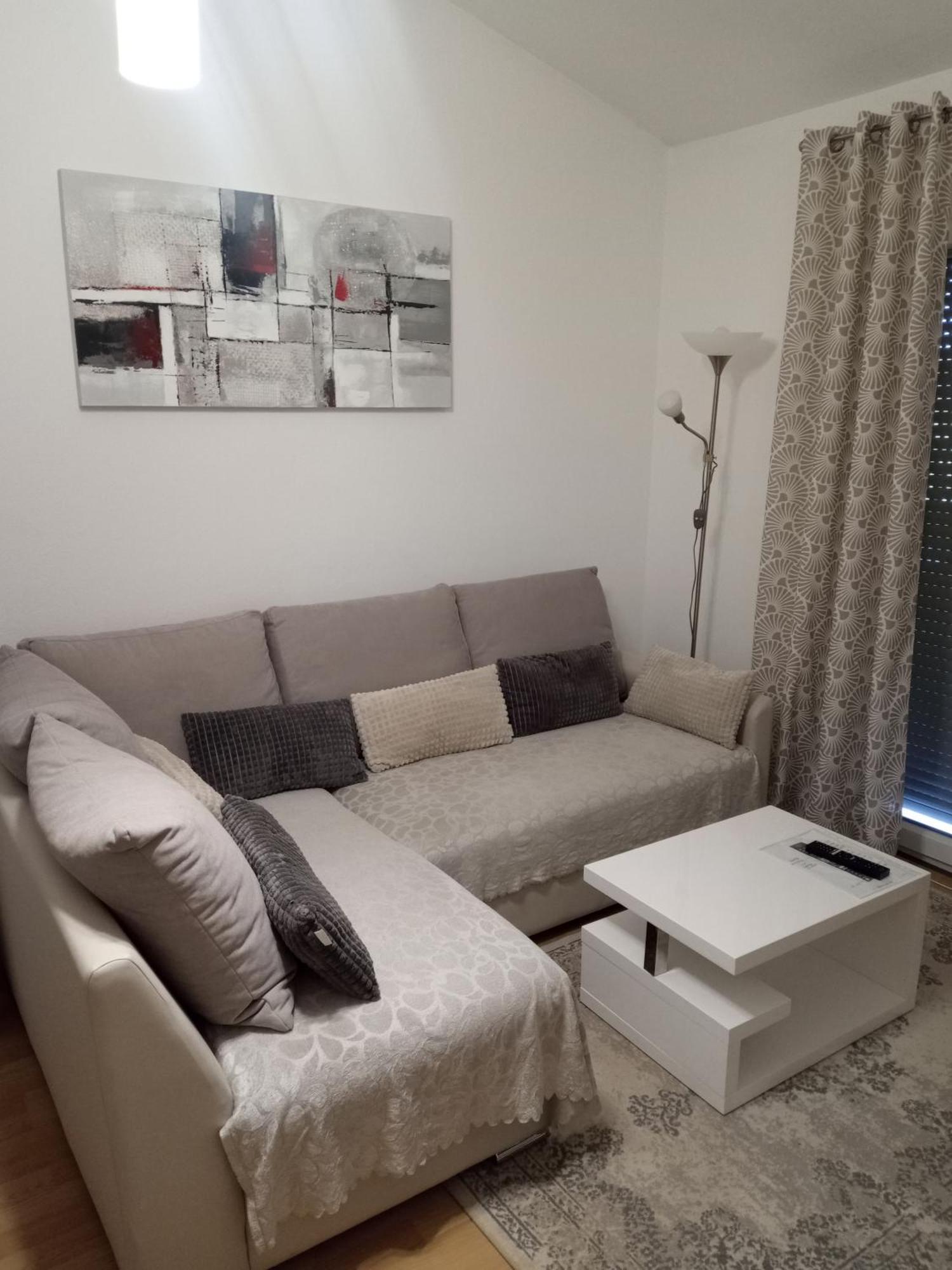 Apartmani Alma Пула Екстер'єр фото