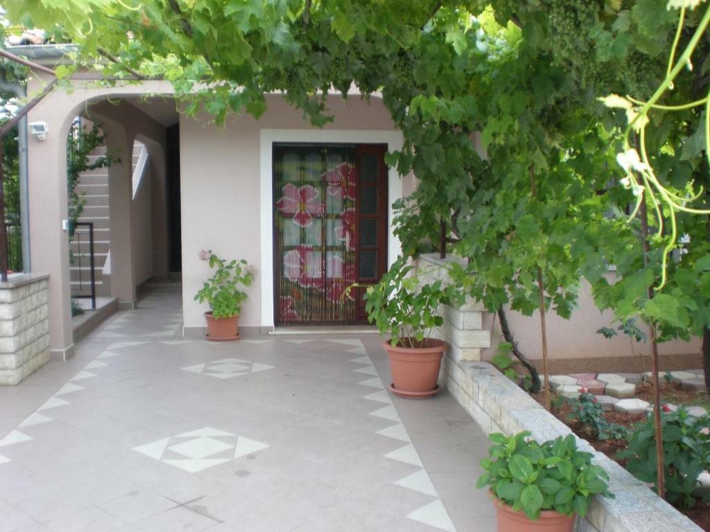 Apartmani Alma Пула Екстер'єр фото